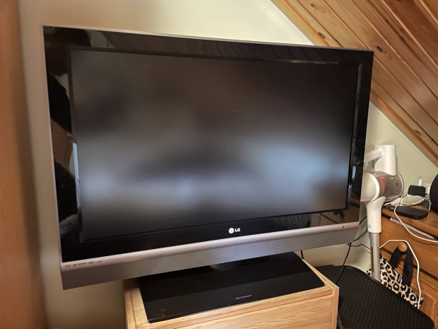 LG tv 60cm
