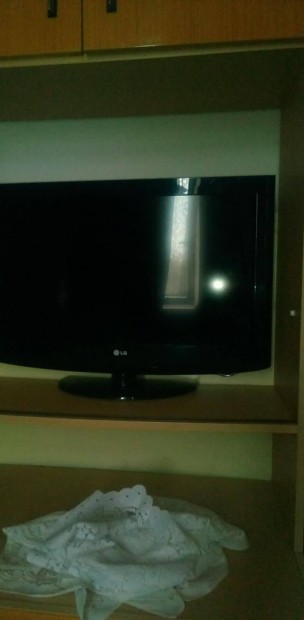 LG tv 81 cm 12000 ft