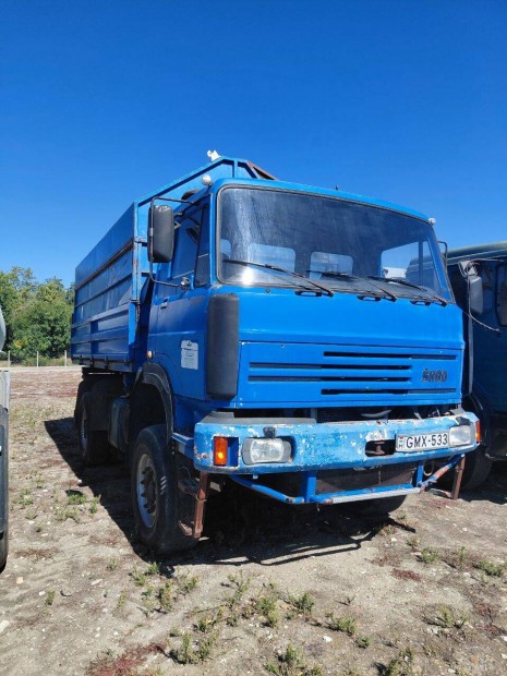 LIAZ 18.33 4WD plillen plats teheraut