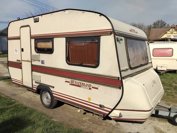 LMC 400 Lak�kocsi Telep�t�sre Zuhanyz�val El�s�torral 