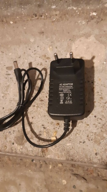 LY24 DC adapter 12V 2,0A mkd