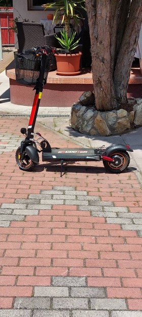 L 10 pro E scooter, roller