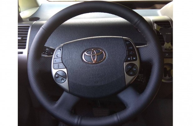 L. Toyota Prius 2. mikroszálas kormánybőr