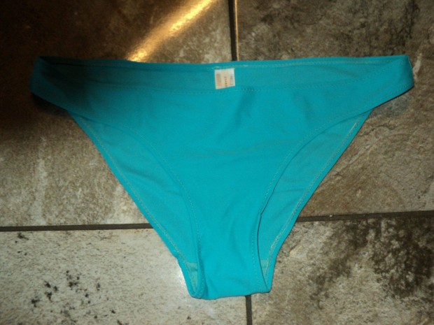 L-es bikini als j
