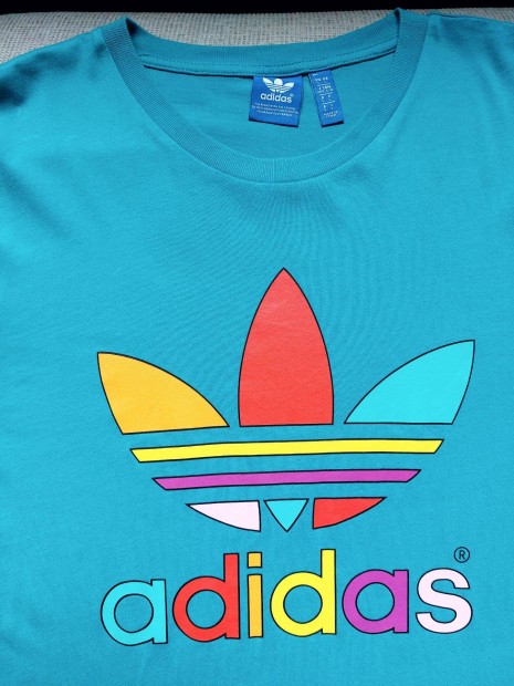 L-es szivrvny Adidas originals pl, eredeti Pharell Williams