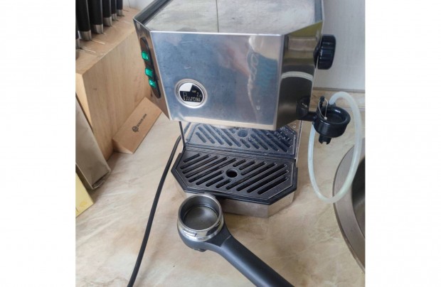 La Pavoni karos gép