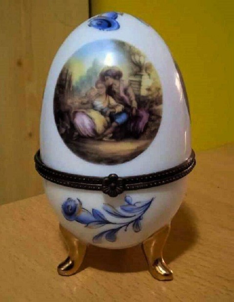 Lábas porcelán tojás, Fabergé jellegű, különleges jelenetes