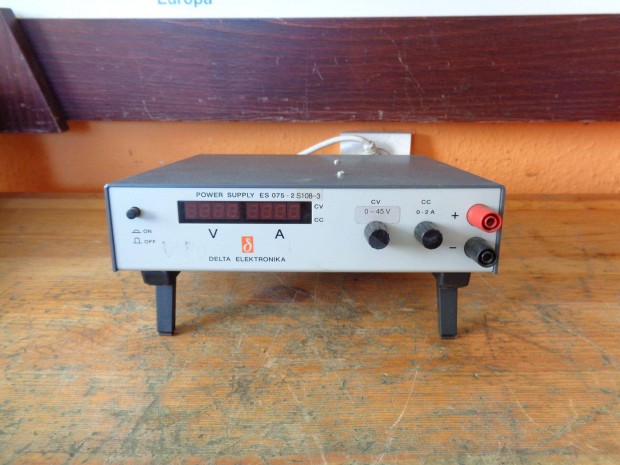 Labortpegysg tpegysg 0-75V 0-2A 150W ( 5823)