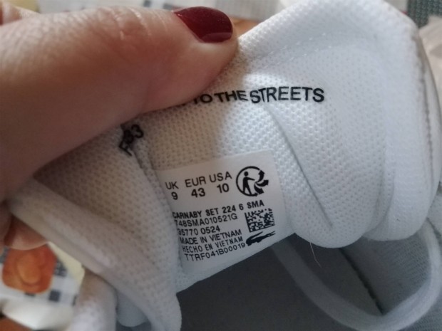 Lacoste férfi cipő új 43 (nagyobb)