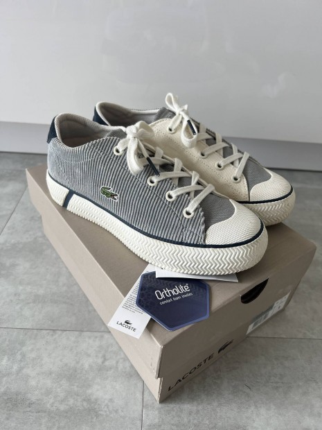 Lacoste gyerek cipő 33