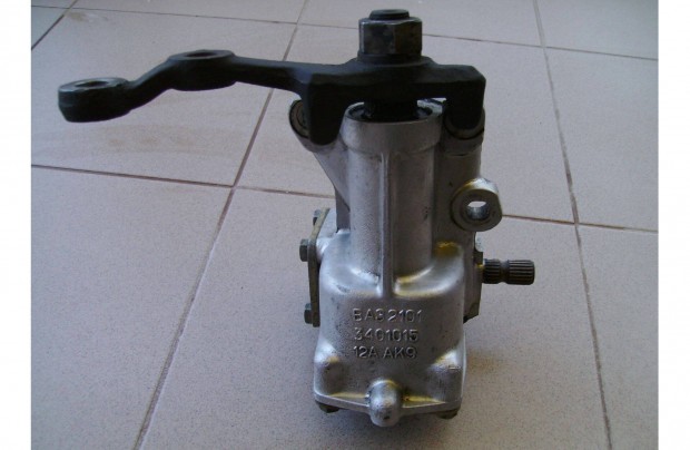 Lada 1200 (VAZ 2101) gy�ri korm�nym� 1973-as aut�b�l, fel�j�tand�