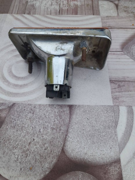 Lada 1200 eredeti irányjelző