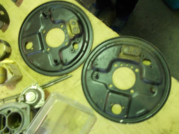 Lada 1500 bal oldali f�ktart� lemez - �j, gy�ri orosz