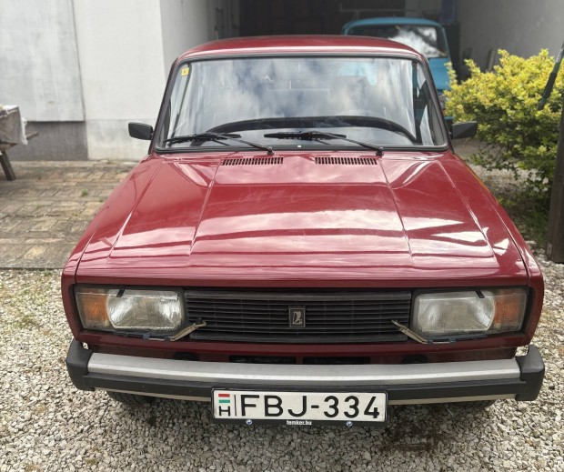Lada 2015 / 1500