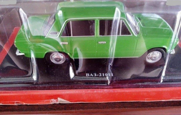 Lada 21011 kisauto modell 1/24 Eladó