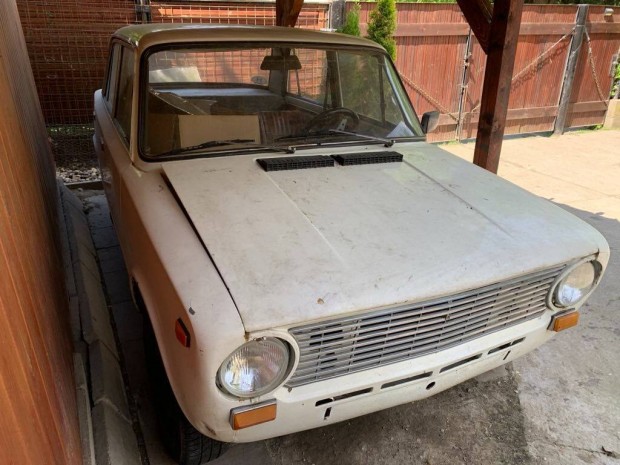Lada 2101 kt darab elad !