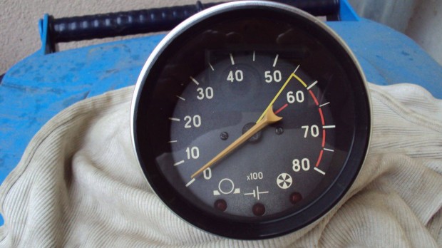 Lada 2103-2106-Niva fordulatszámmérő óra