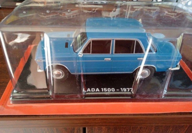 Lada 2103 (1500) "Lengyel sor" kisauto modell 1/24 Elad