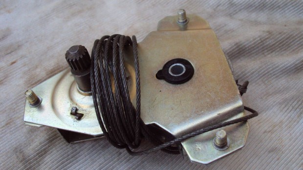 Lada 2104-2105-2107 els ablakemel szerkezet