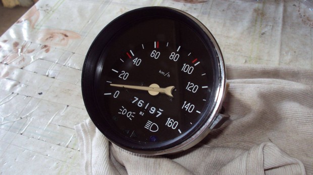 Lada 2104-2105 kilométeróra