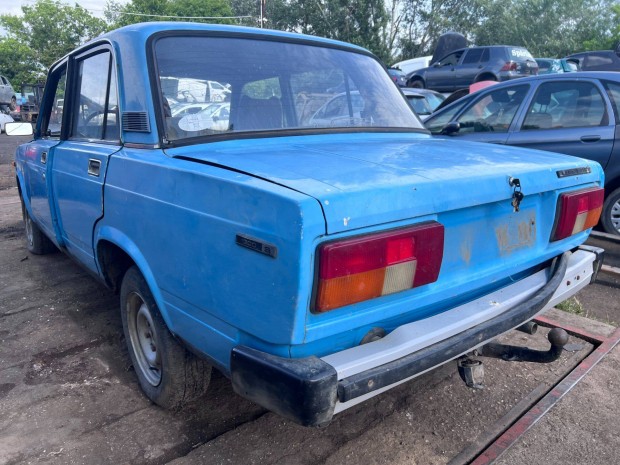 Lada 2105 (1984) 210510 Alkatrészek #M2678