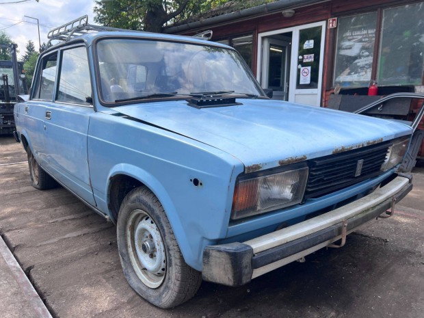 Lada 2105 (1990) 210510 Alkatrészek #M2654