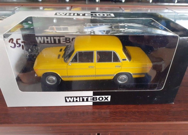 Lada 2106 White-Box kisauto modell 1/24 Elad