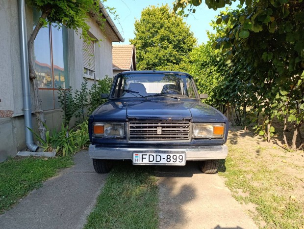 Lada 2107 - Felújított kormányművel