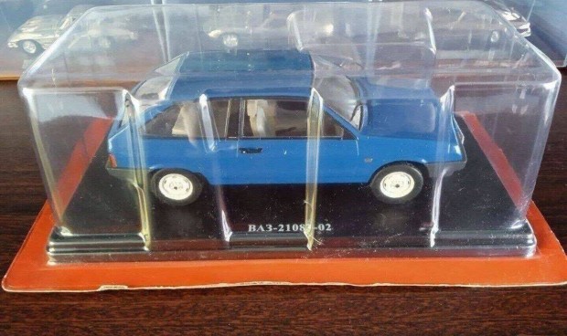 Lada 21083-02 kisauto modell 1/24 Elad