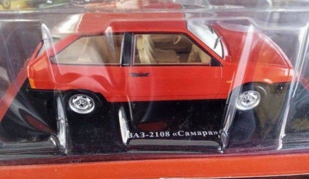 Lada 2108 kisauto modell 1/24 Elad