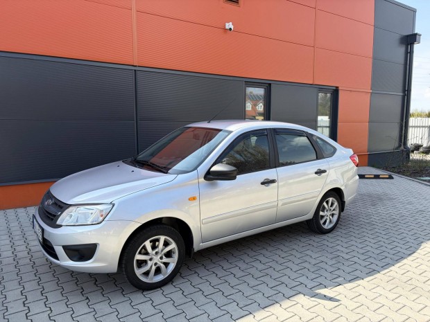 Lada Granta 1.6 Norma Magyarorsz�gi. v�gig veze...