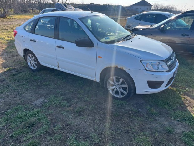 Lada Granta 1.6i Liftback Bonts