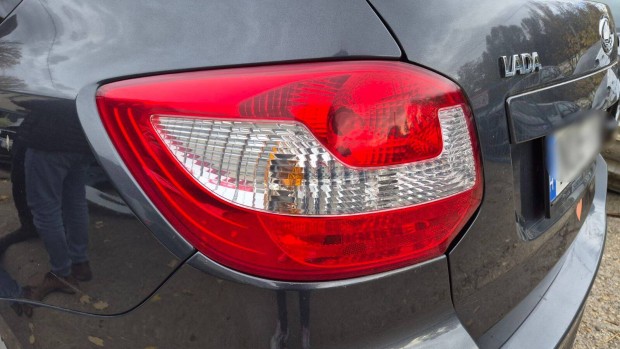 Lada Granta Hts Lmpa Jobb Bal