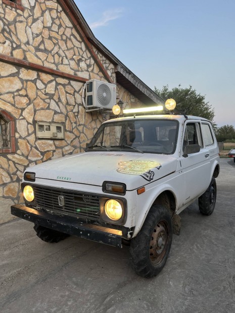 Lada Niva 1.7