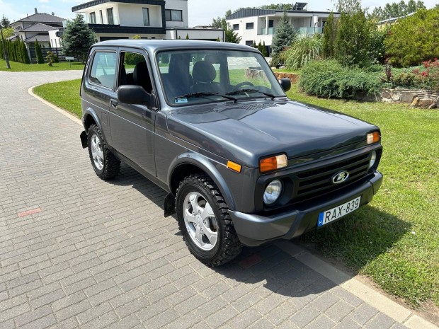 Lada Niva 4x4 1.7 Urban Magyar---Srlsmentes-...