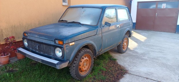 Lada Niva bonts!