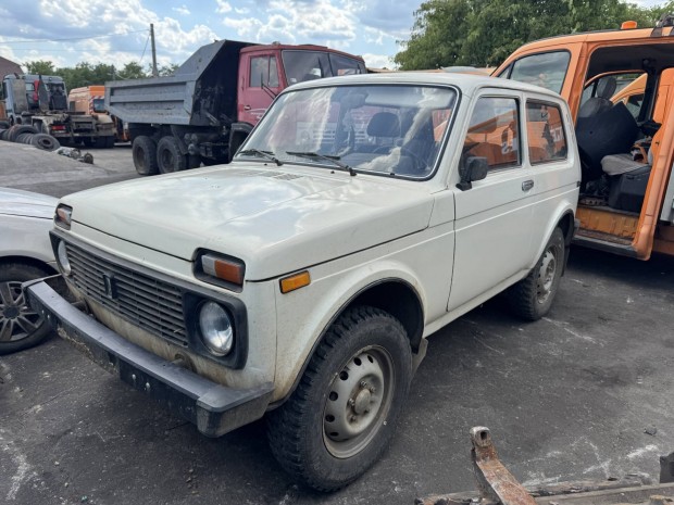 Lada Niva bontott alkatrészek