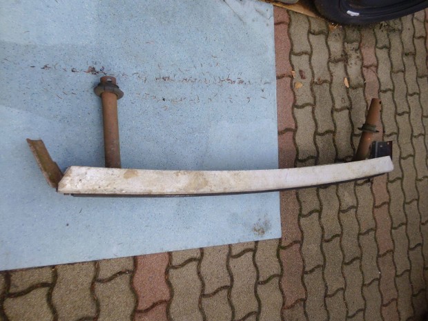 Lada Niva hátsó lökhárító sértetlen