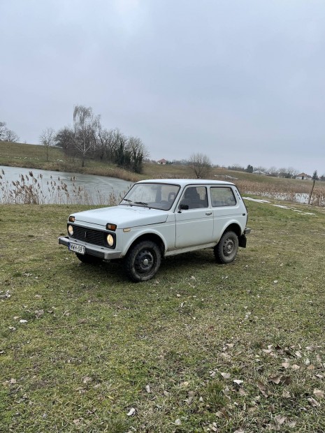 Lada Niva vsrolnak