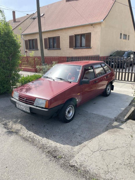 Lada Samara 21093