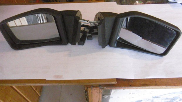 Lada Samara �j k�ls� visszapillat� t�k�r