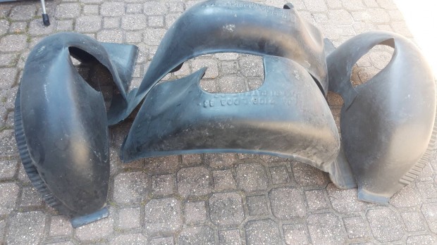 Lada Szamara doblemezbetét garn 4db új