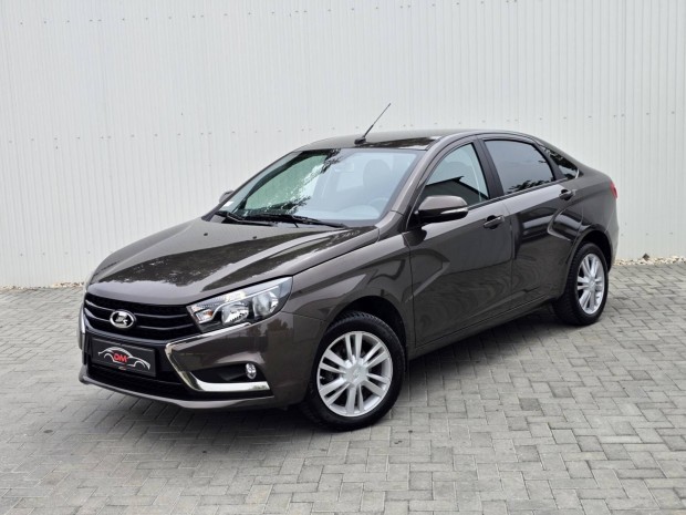 Lada Vesta 1.6 Lux (Automata) Navi.Kamera.PDC.Ü...