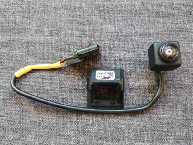 Lada Vesta Lux gy�ri tolat�kamera