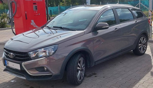 Lada Vesta SW Cross