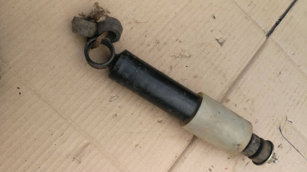 Lada Zsiguli 2101 2105 2107 els� leng�scsillap�t� Gy�ri �j