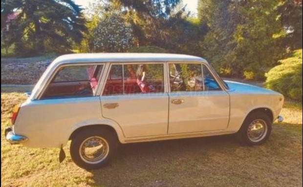 Lada Zsiguli 2102 Piros beltr