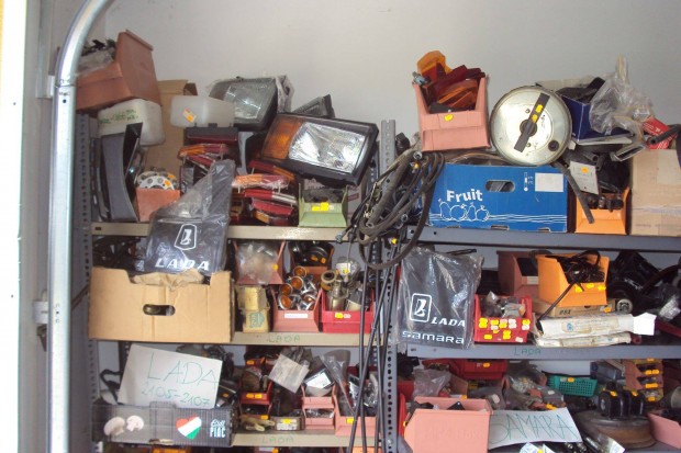 Lada, Samara, Niva j alkatrszek karosszria elemek, eladk!