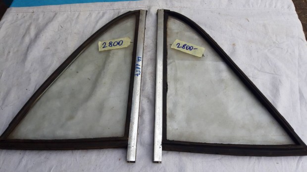 Lada hátsó ajtóba fix háromszög üveg kerettel új