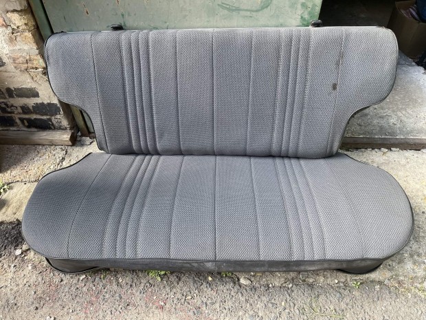 Lada kombi 2102-04 hátsó ülés garnitúra